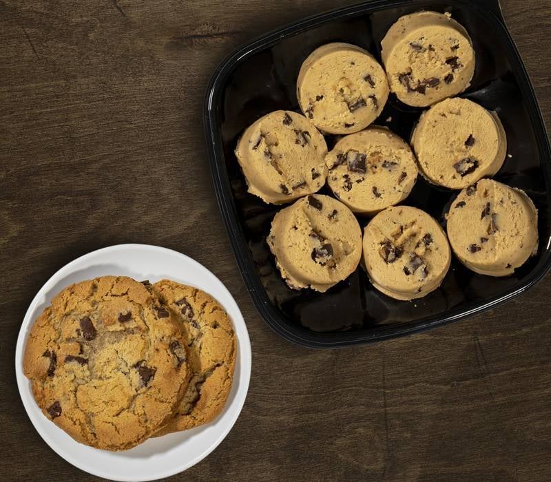 Jumbo Chocolate Chip Cookie Kit Einstein Bros. Bagels
