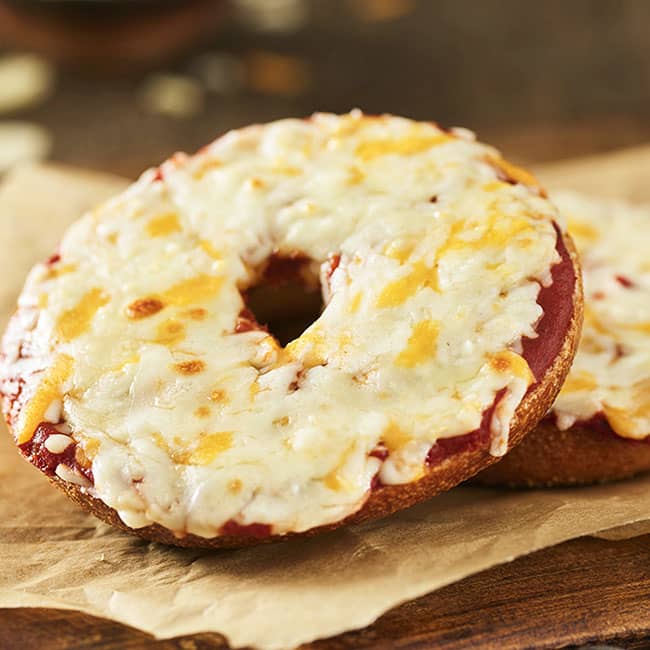 EBB Cheese Pizza Bagel